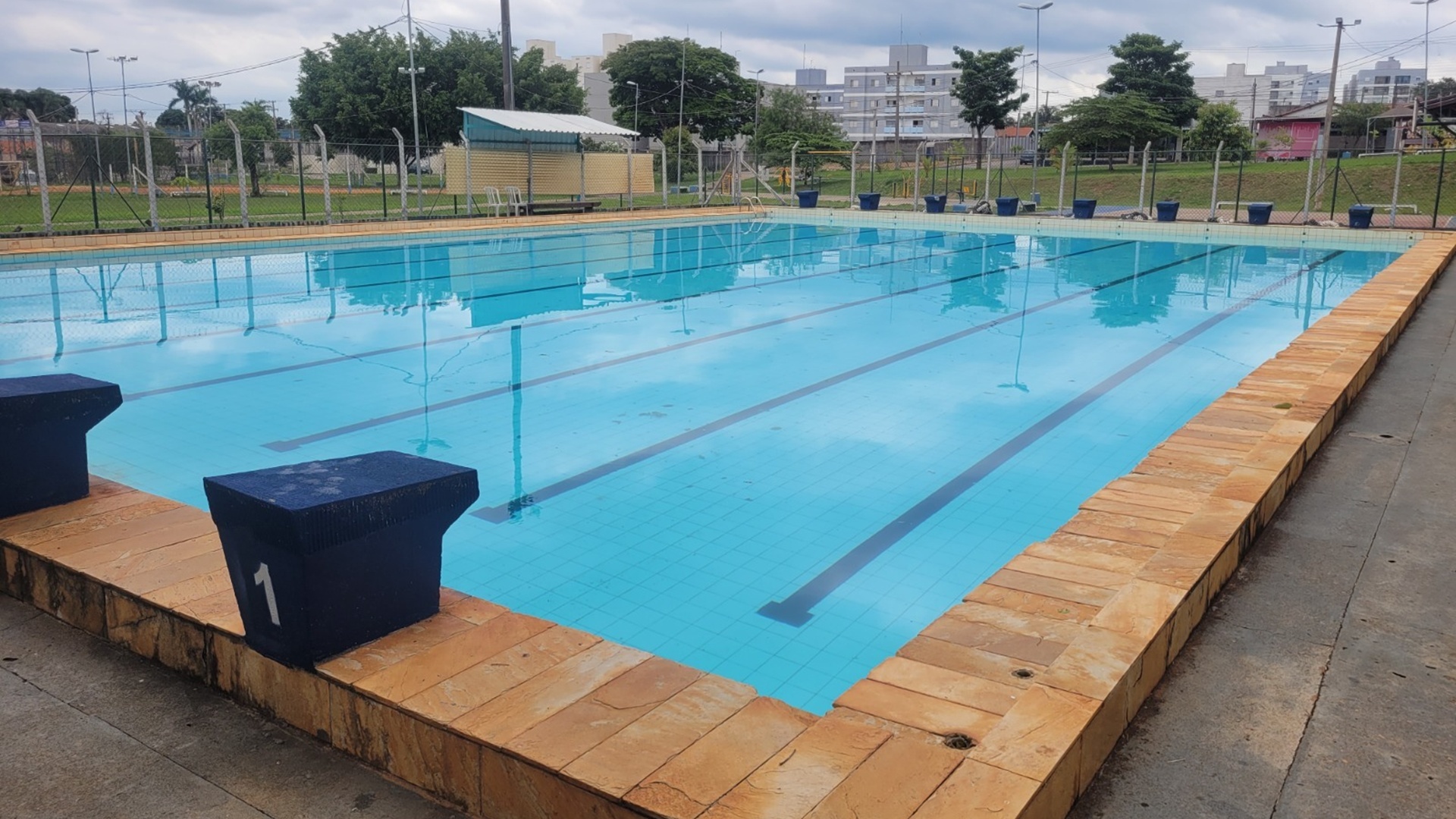 Piscinas municipais funcionam neste fim de semana em Limeira