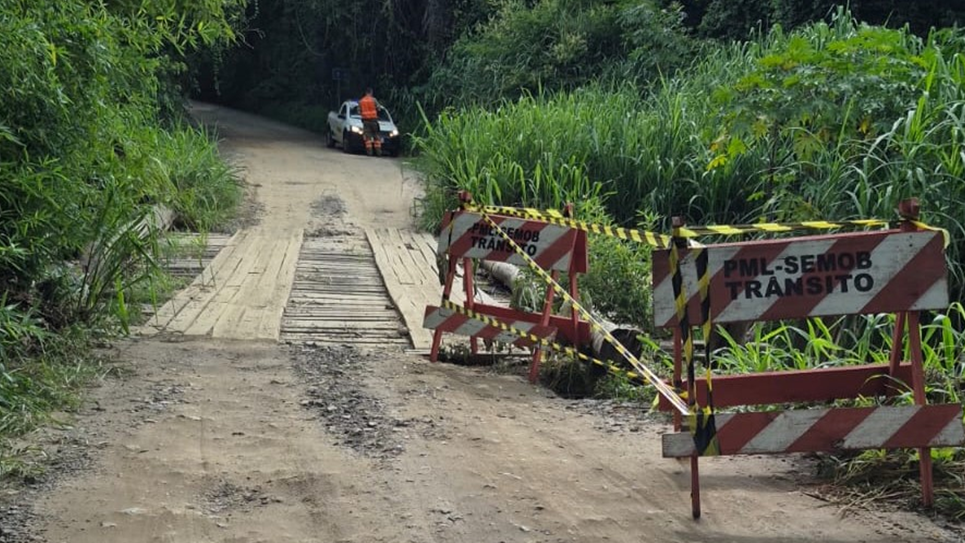 Ponte da estrada rural LIM-340 é interditada após queda de estrutura