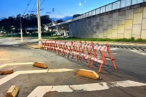 Alça de acesso à Avenida Dr. Lauro Corrêa da Silva segue interditada