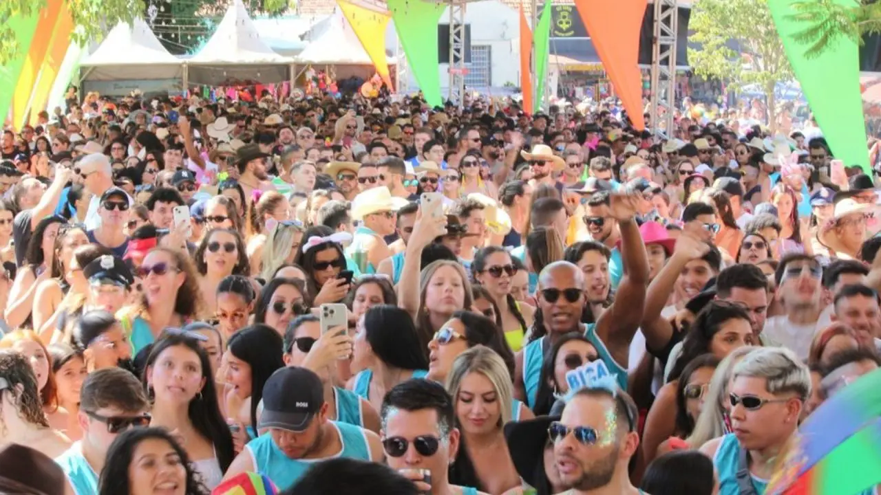 Carnaval veja dicas para curtir a folia com saúde e segurança