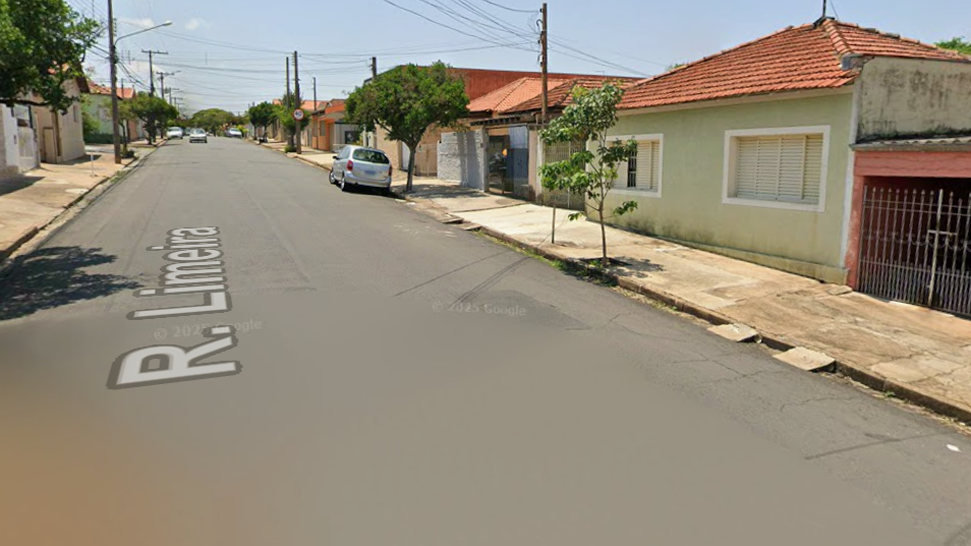 Carteira é furtada de carro estacionado em frente a residência na Vila Queiroz, em Limeira