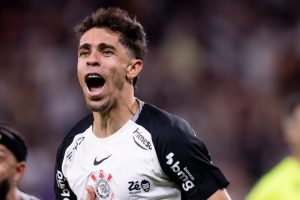 Corinthians vence duelo paulista contra o Red Bull Bragantino; Palmeiras é o novo líder