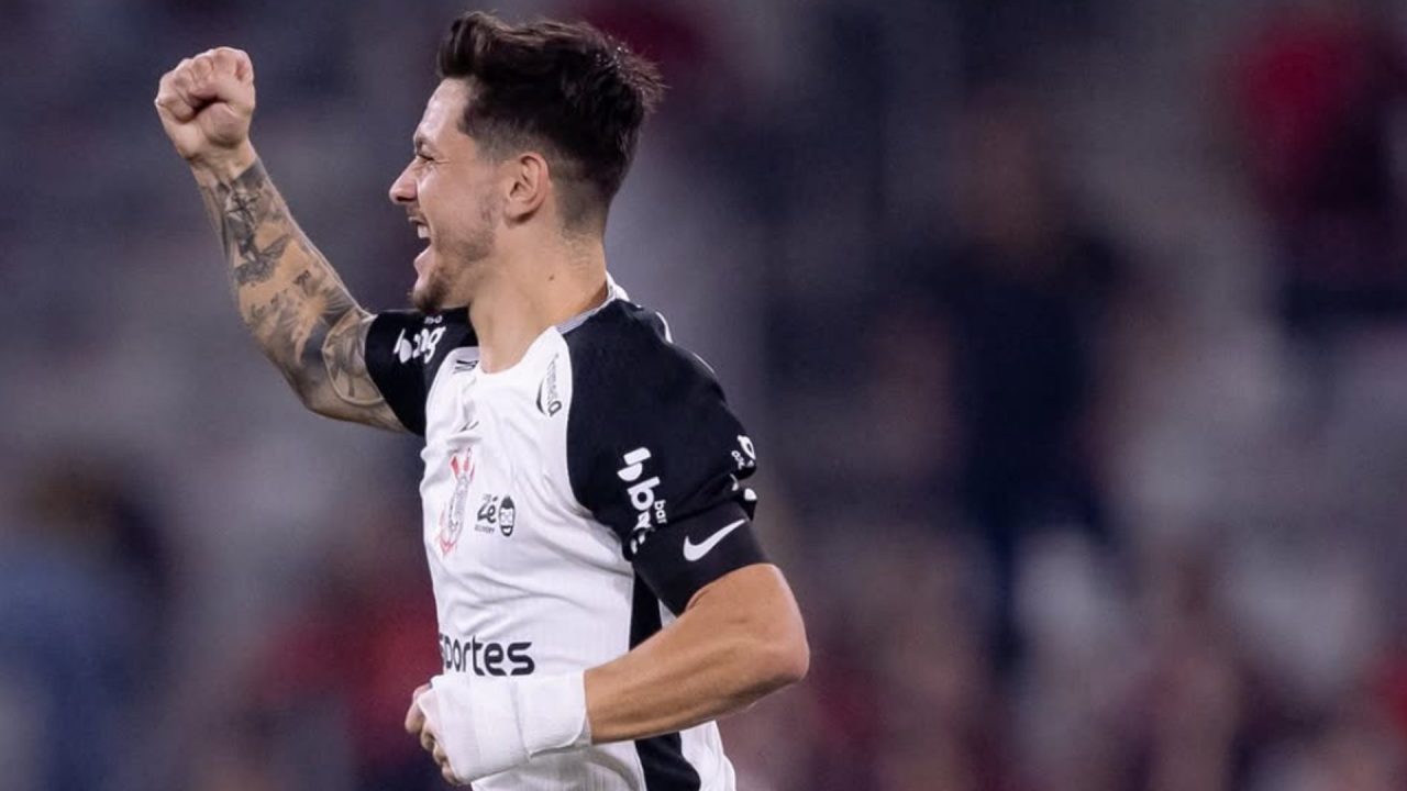 Corinthians vence jogo atrasado contra o Athletico e salta para o G5