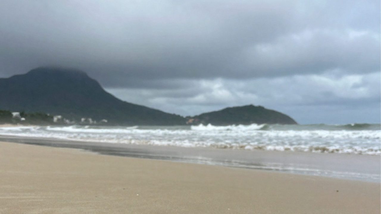 Carnaval: Calor e pancadas de chuva marcam previsão do tempo
