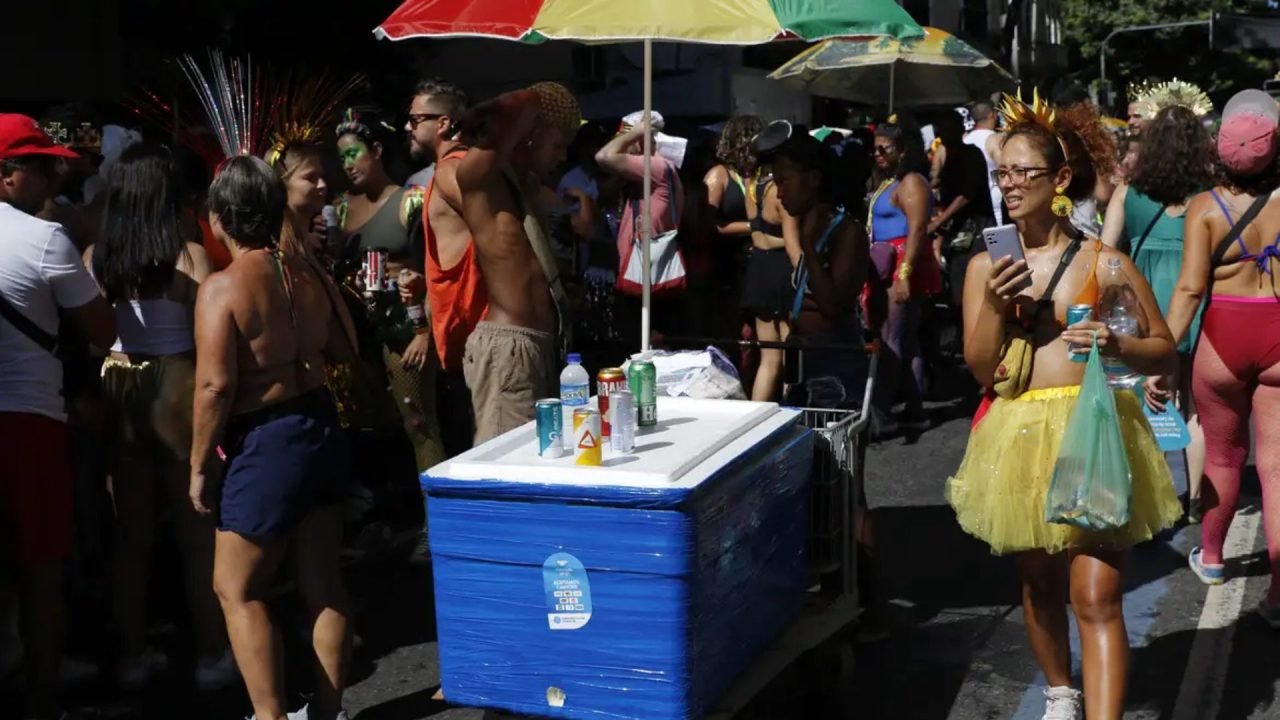 Saiba como se prevenir dos golpes financeiros no carnaval