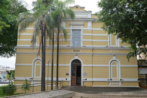 Cultura abre 50 vagas para cursos gratuitos de desenho e pintura para crianças na Emcea