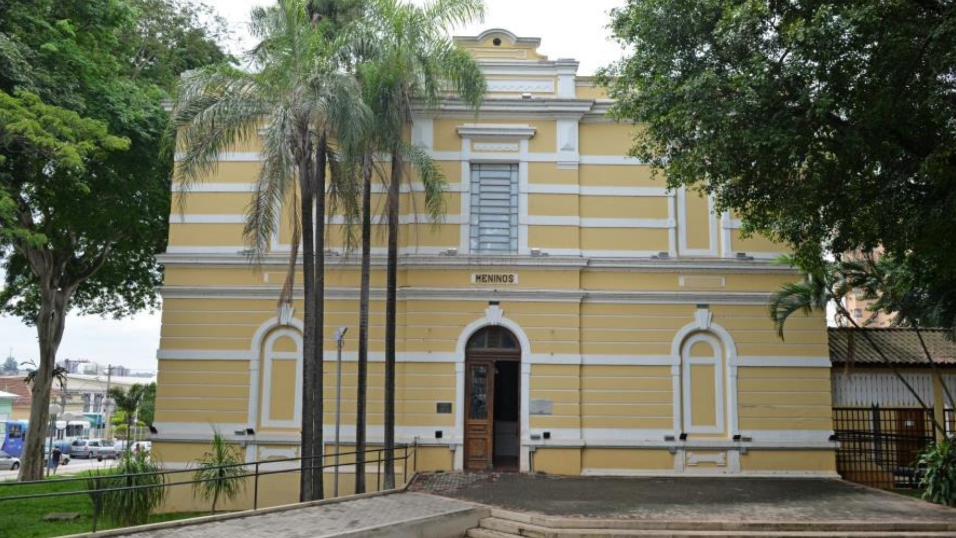 Cultura abre 50 vagas para cursos gratuitos de desenho e pintura para crianças na Emcea