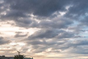 Terça-feira será de sol entre nuvens e pancadas rápidas de chuva em Limeira