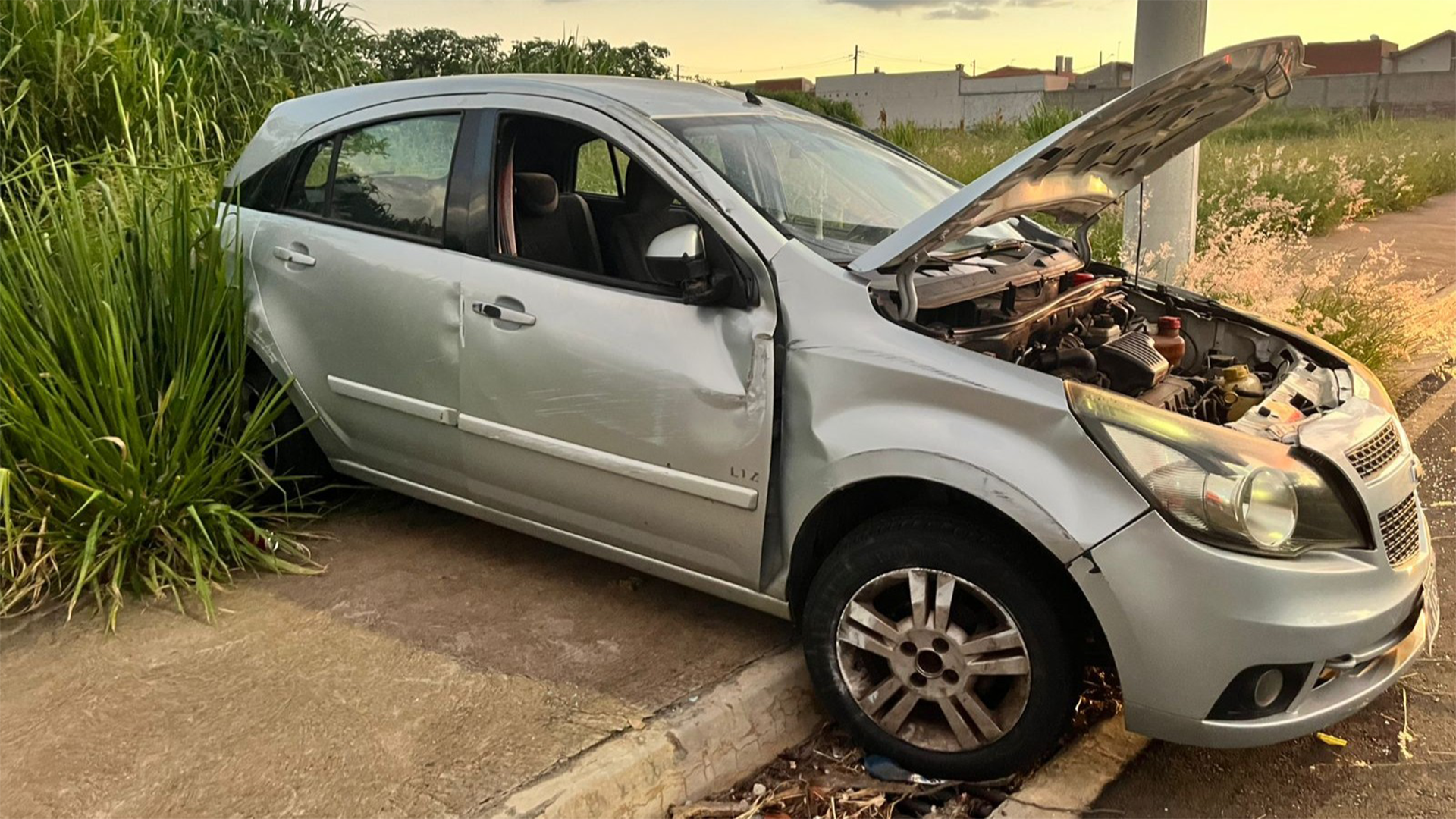 Dois acidentes de trânsito deixam feridos em Limeira