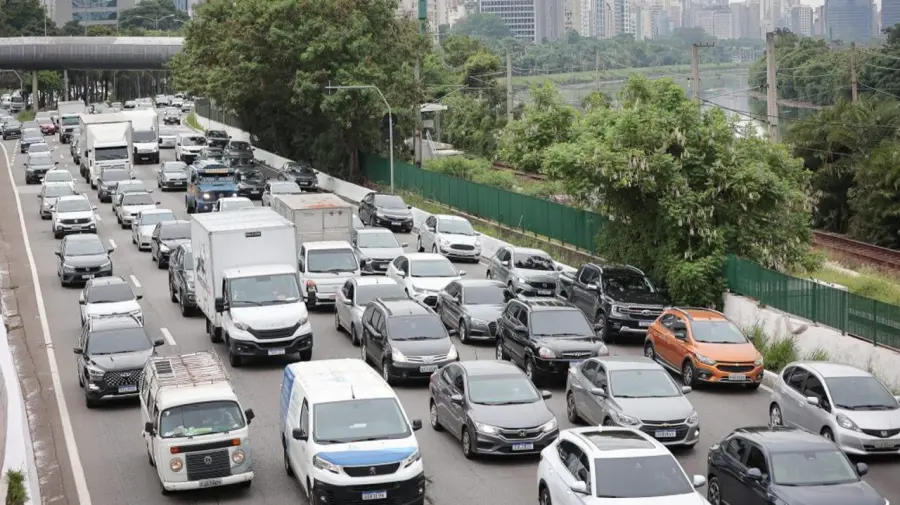 Infosiga completa 10 anos com queda de mortes no trânsito em SP