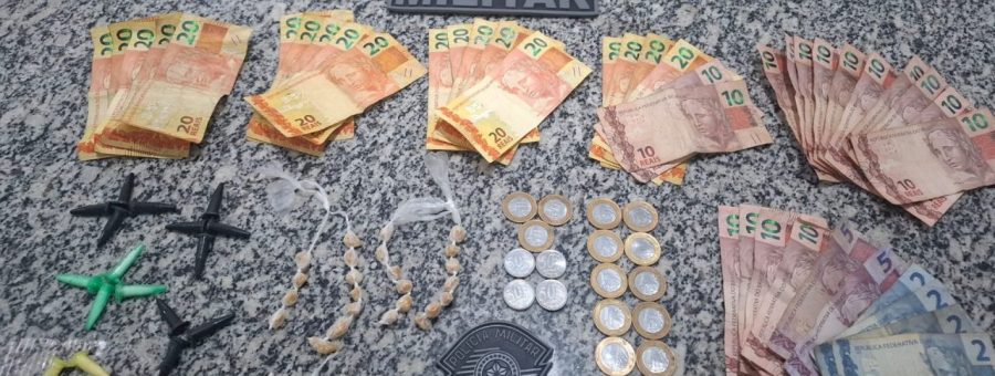 Jovem é preso com cocaína, crack e R$ 559 no Jd. Cavinato, em Limeira