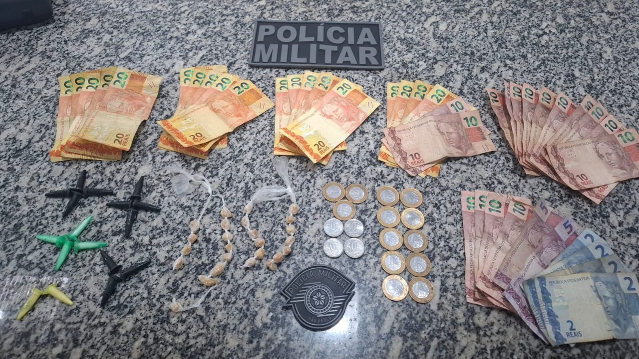 Jovem é preso com cocaína, crack e R$ 559 no Jd. Cavinato, em Limeira
