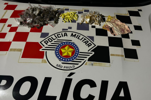 Jovem é preso com mais de 200 porções de drogas no Cecap