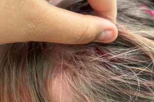 Menina usa frasco de perfume para agredir colega em sala de aula em Limeira