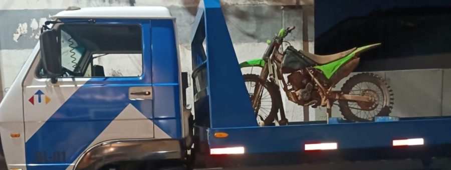 Motociclista é localizado após se perder em trilha e moto com sinais adulterados é apreendida