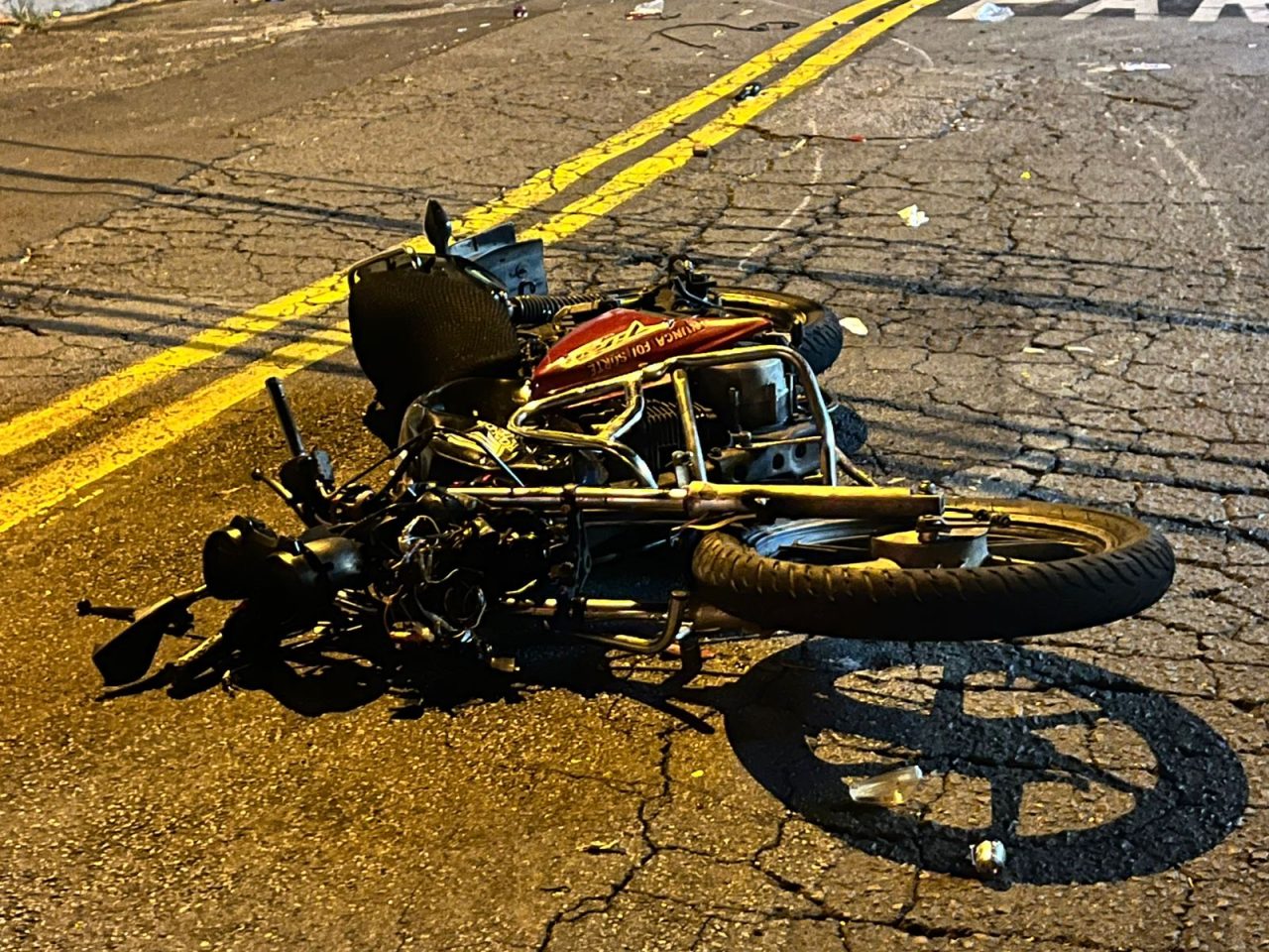 Motociclista fica ferido após colisão com caminhão em Limeira (1)