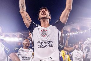 Não tem atalho em decisão- é suor e entrega. O Corinthians correu, brigou e transformou esforço
