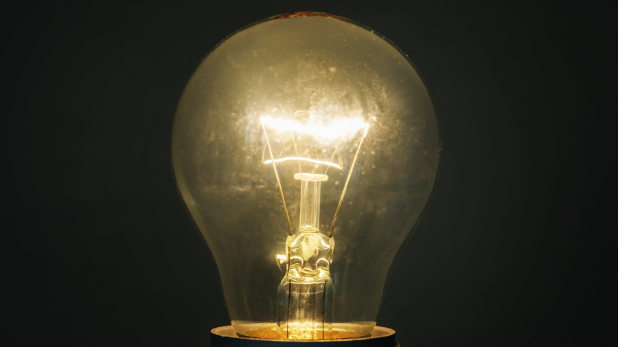 Nova regra da conta de luz amplia descontos para famílias de baixa renda