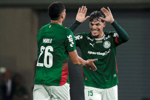 Red Bull Bragantino e Palmeiras vencem e lideram; Santos e São Paulo empatam