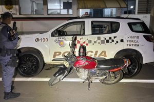 Adolescente de 16 anos é apreendido após fugir da polícia e cair de moto em Limeira