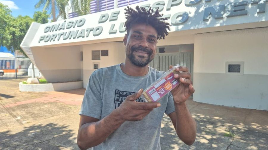 Após oportunidade, Fabrício, que acumulava recicláveis, muda de vida com o Frente de Trabalho