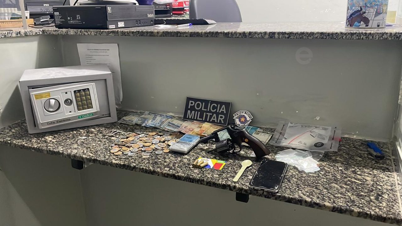 Arma, drogas e dinheiro são apreendidos após denúncia de agressão no Graminha, em Limeira