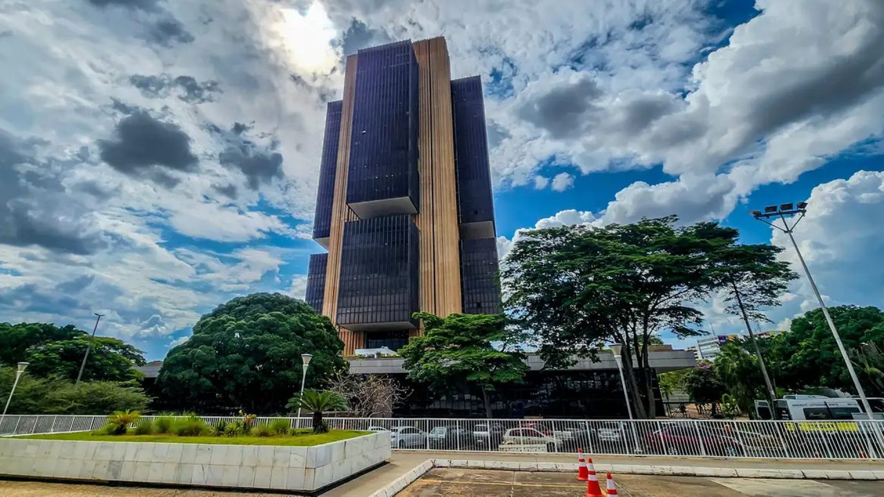 BC reduz juros básicos para 14,75% ao ano