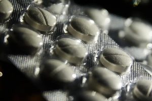 Câmara aprova regras para comercialização de remédios em supermercados