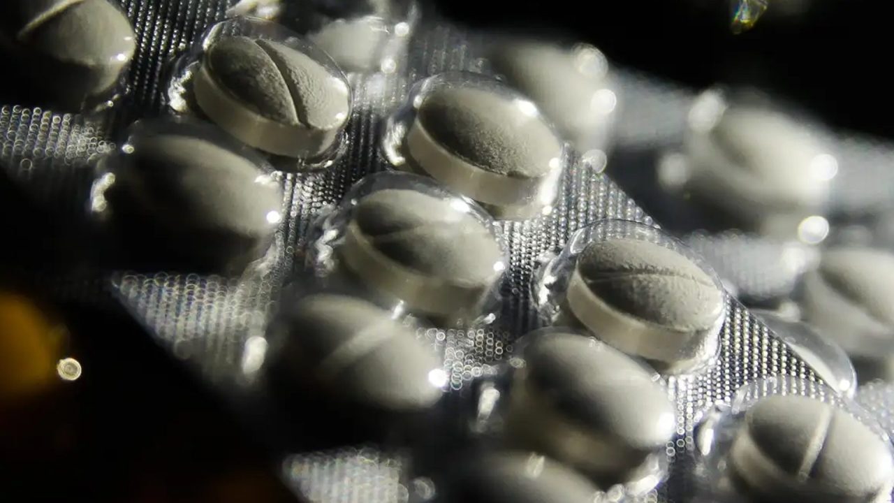 Câmara aprova regras para comercialização de remédios em supermercados