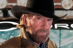Chuck Norris, astro de filmes de ação e dos memes, morre aos 86 anos