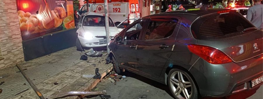 Colisão entre dois carros no Centro de Limeira deixa um homem morto