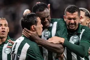 Corinthians é derrotado pelo Coritiba na Neo Química Arena
