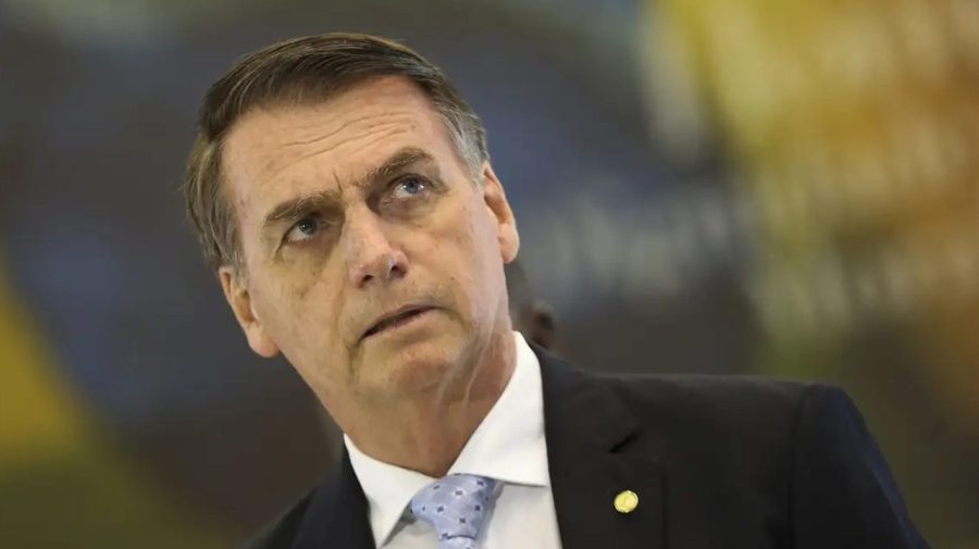 Moraes libera Bolsonaro para cumprir prisão domiciliar por 90 dias após internação