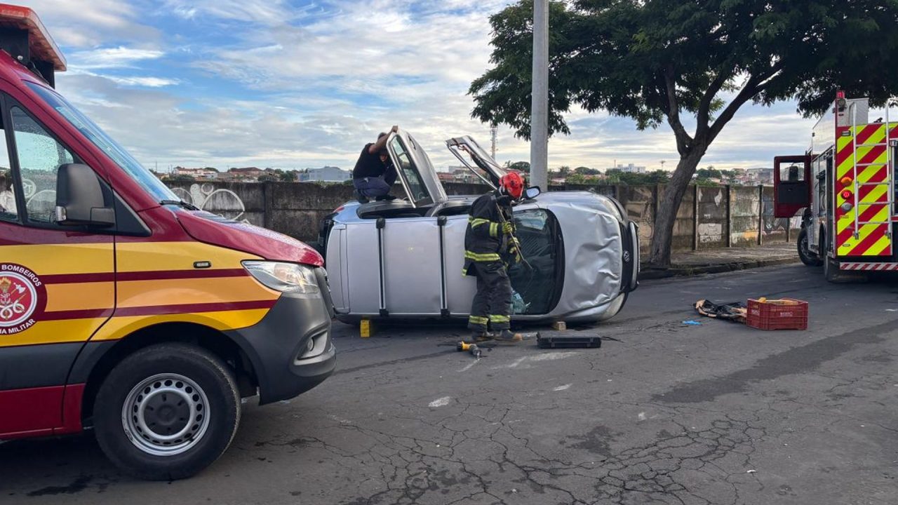 Morre idoso que capotou carro na Av. Sargento Pessoto, em Limeira