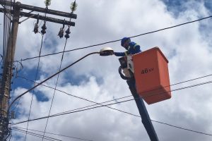 Nova empresa inicia manutenção da iluminação pública em Limeira