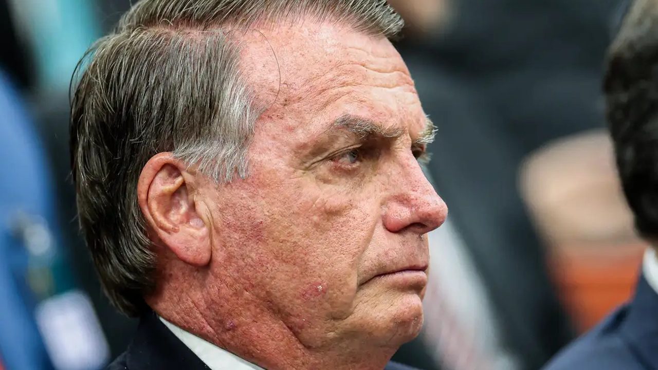 PGR dá parecer favorável à prisão domiciliar de Bolsonaro