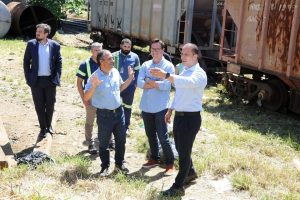 Prefeito cobra da Rumo cercamento e limpeza da área ferroviária no Centro de Limeira