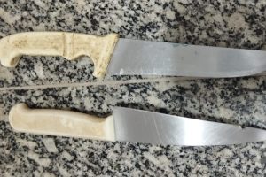 Preso de saidinha é pego pela PM ameaçando vizinhos com faca em Limeira