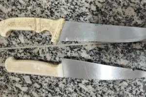 Preso de saidinha é pego pela PM ameaçando vizinhos com faca em Limeira