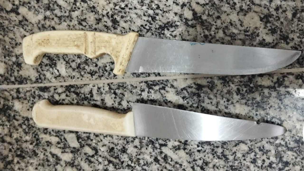 Preso de saidinha é pego pela PM ameaçando vizinhos com faca em Limeira