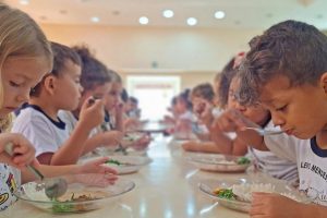 Rede municipal de Limeira serve cerca de 64 mil refeições por dia nas escolas