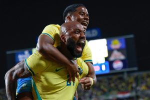 Brasil derrota Croácia em último jogo antes da convocação para a Copa