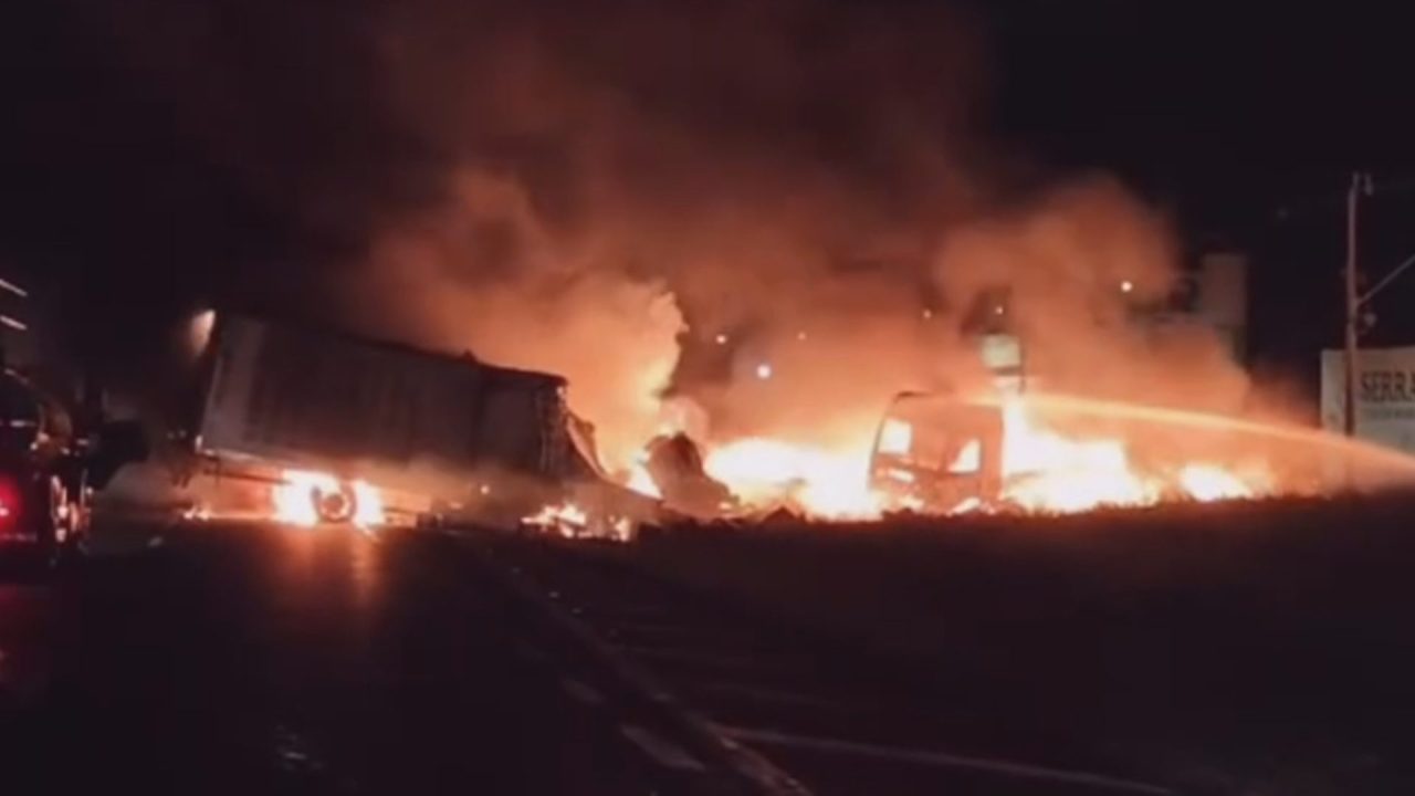 Colisão entre caminhão e carreta provoca incêndio e deixa um morto na Washington Luís