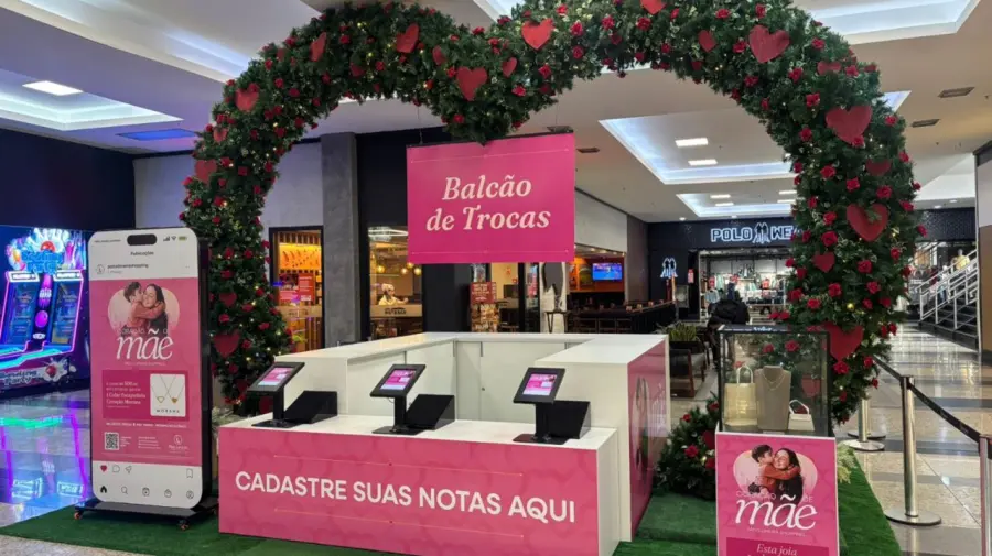 Dia das Mães - Pátio Limeira Shopping presenteia clientes com colar banhado a ouro