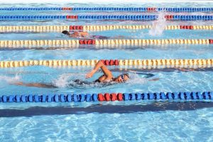 Estudo aponta que natação é mais eficaz que corrida no trabalho de fortalecimento do coração