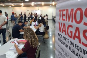 Feirão Emprega Já reúne mais de 300 candidatos em Limeira
