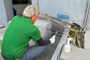 Força-tarefa coleta água após queixas em Limeira