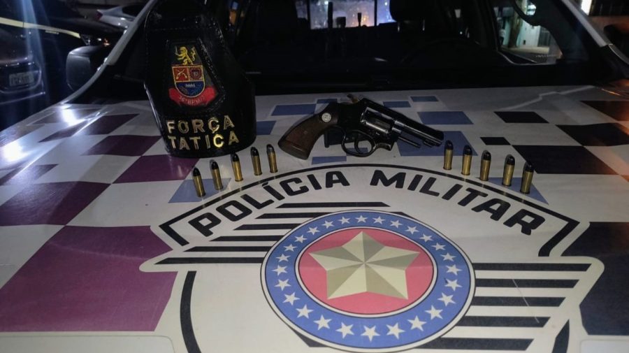Homem é preso por porte ilegal de arma após denúncia de ameaça em Limeira
