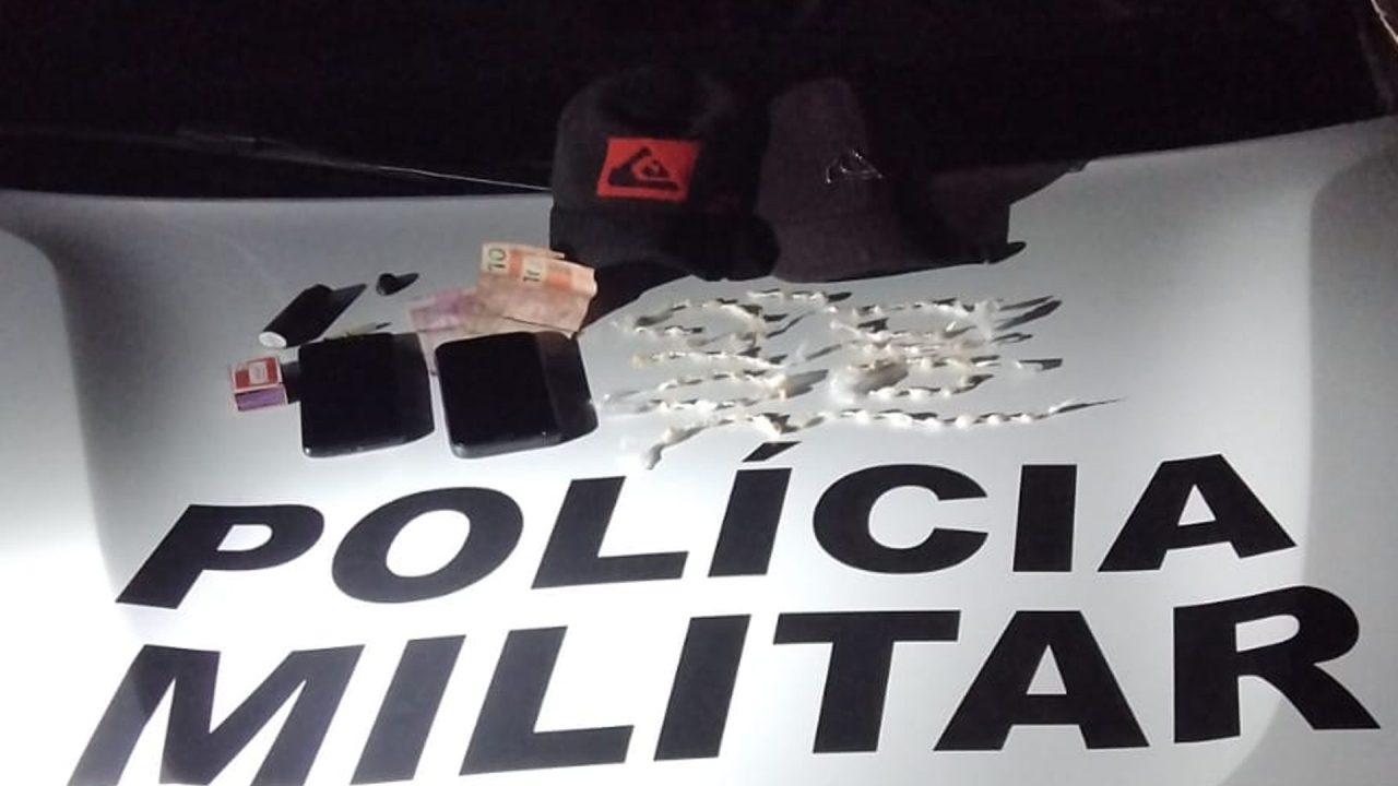 Jovem é preso e adolescente é liberado após apreensão de pedras de crack em Engenheiro Coelho