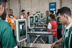 Reconhecimento facial amplia público nos estádios e reforça segurança